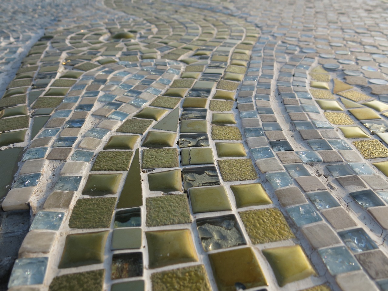 How to Create a DIY Mosaic Accent Wall
